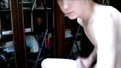 Blonde Boy Cum Faces: The Ultimate Amateur Porn Adventure!