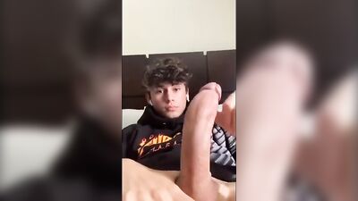 Gay Porn Heat: A Helping Hand to Yourself!