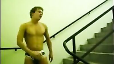 Wanking Amateur on Stairs: Big Dick Adventure!