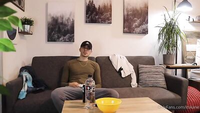 Barebacking My Str8 Flatmate - Satisfaction Guaranteed!