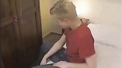 Young guys orgy : Hot gay porn video