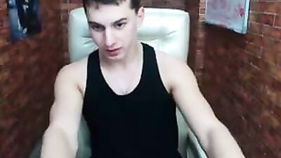 Gay Amateur Cum Shots Handjob: The Ultimate On-the-Tip Experience!