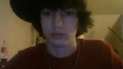 Gangbang Hung Twink Pleasures Himself on Cam!