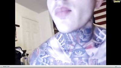 Jerking Amateur Muscle Boys Huge Dong on Web-Cam!