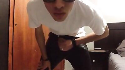 Webcam Solo: Cum With a Rubber Pants - Fetish Cum Shots