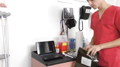 Doctors Secret Affair: Hot Nurse and Patient Action!