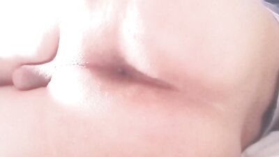 Esperando un Anal antes de ir a la escuela