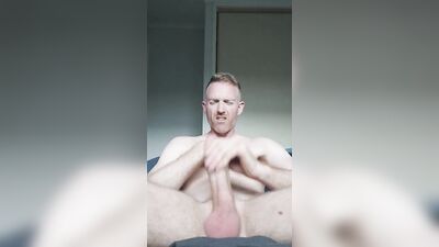 Sucking a juicy load out