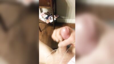 BIG DICK BIG CUM SHOW!!!