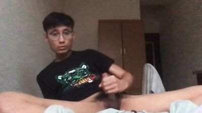 Asian Cum Shots Solo: The Ultimate College Twink Porn Experience!