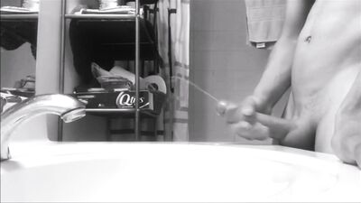 BIG SOLOS: The Ultimate Gay Porn Experience!