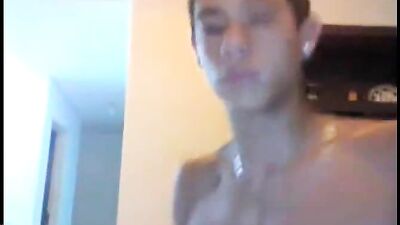 Hot Twink CAMBOY Porn: Teen Wanks and Loves it!