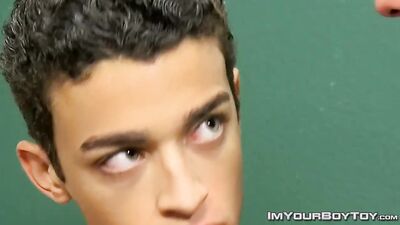 Anorexic twink looking for hard anal riding with muscle jock