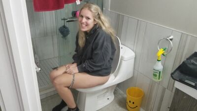 Cute teen sings twinkle twinkle while pissing on toilet