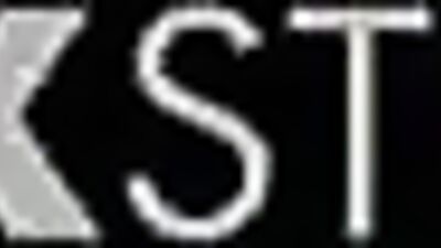 Small Car Sex: Two Cute Teen Boys Go Wild with Web-Cam Action!