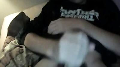 Pretty Boy Caden: From Amateur Solo Web-Cam To Gay Porn Star - 190 Chars