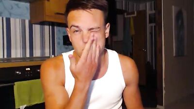 Gay Porn Action: Amateur Handjob Play with Hot Studs!