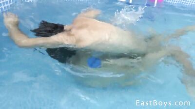 Aston - Fun in the Pool