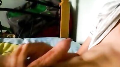 Young Smoothie Cumshot: A Solo Cuties Handjob and Cam Orgasm