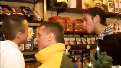 Raw Sex with German Hunks: Bareback Group Action