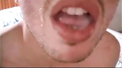 Gay Web-Cam Bareback Fuck Fest - Amateur Bfs cam fuck!