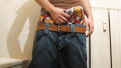 Saggin Jeans Jacks Amateur Cum Shots Solo Adventure!