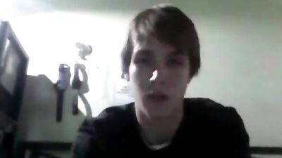 Blond Skyping Cutie Cumming on Cam!