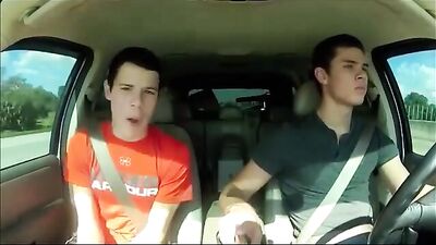 Groove with Taylor - Fun Music Lip-sync!