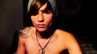 Sexy Cum Dripping Teen Boy Cam Show!