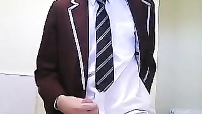 Uniform Cumshots Handjob: The Ultimate Amateur Experience