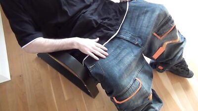 Busting Baggy Jeans - An Amateur Cum Shot Handjob