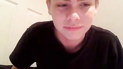 Handjob for Dylans Look-Alike: Amateur Solo Gay Porn Video