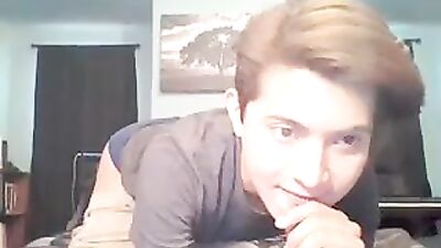 Big One - Amateur Solo : A Gay Porn Experience!