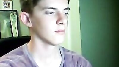 Cumming for your pleasure, young teen boys shaved tool online!