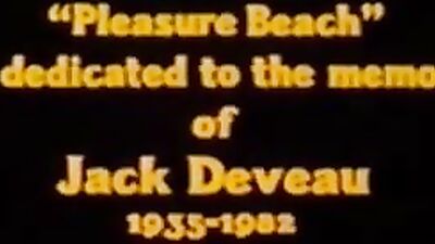 Gay Porn Docks Desire: A Vintage Meet Up!