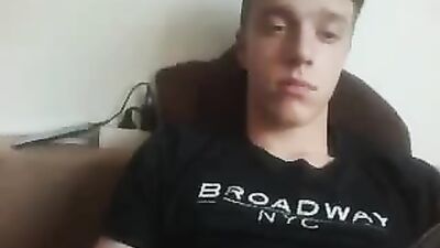 Handsome Amateurs Cumming for Cash!