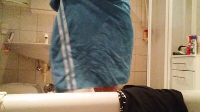 Markus Pelz In The Bathroom 2: Amateur Gay Porn Adventure
