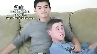 Twin Strokes: Hot Twinks in Action-Mix Oral Play