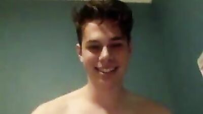 Gorgeous Aussie Gets His Stuff Off in Amateur Fun! OR 18-Year-Old Aussie Unleashes His Wild Side in Hot Amateur Action!