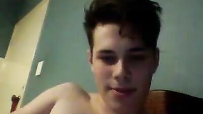 Gorgeous Aussie Gets His Stuff Off in Amateur Fun! OR 18-Year-Old Aussie Unleashes His Wild Side in Hot Amateur Action!