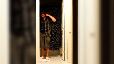 Gay Porn Glory Hole! Straight Guys Cum Shots and Oral Pleasure