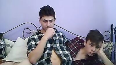 Gay Porn Rimming & Sucking Action: Somentenovinhos Nibblebit IAMYOURLOVE20