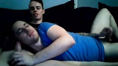 Young Amateurs Bareback Suck and Fuck