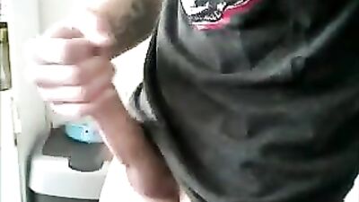 Gay Porn Militant Hottie: Amateur Cum Shots Solo