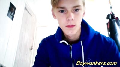 Cum-Eating Web Cam Solo: A New Twist on Classic Porn!