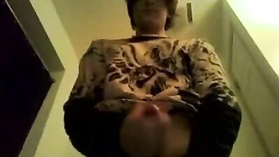 Gay Porn: Smooth Wanking Cumshot Teen Boy!