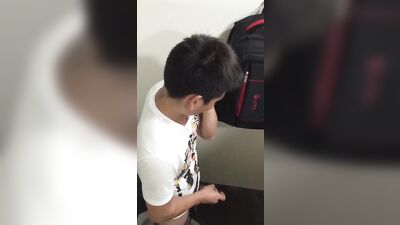 Gay Porn Caught in the Toilet Stall Asian Solo Exposure