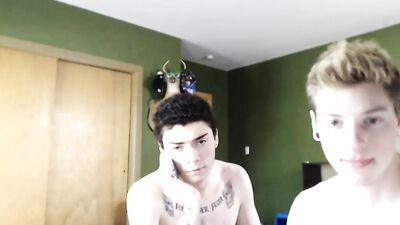 Gaboy zz 967 on Chat: Amateur Action Ass Play