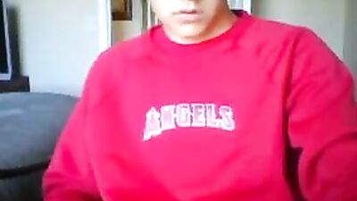 Young Angels: Cumming Solo!