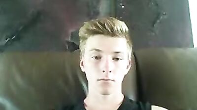 Belgiums Cutie: Great Butts & Nice Cock On Cam!